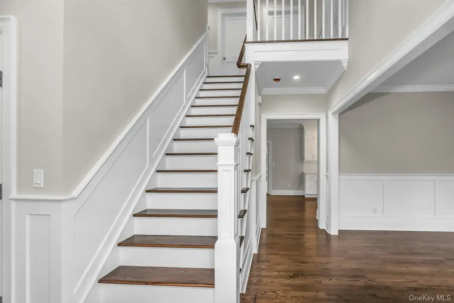 38 N Woodhull Road, Huntington, NY 11743 - Image #3