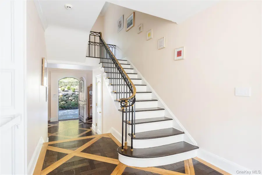 312 Feeks Lane, Mill Neck, NY 11560 - Image #2