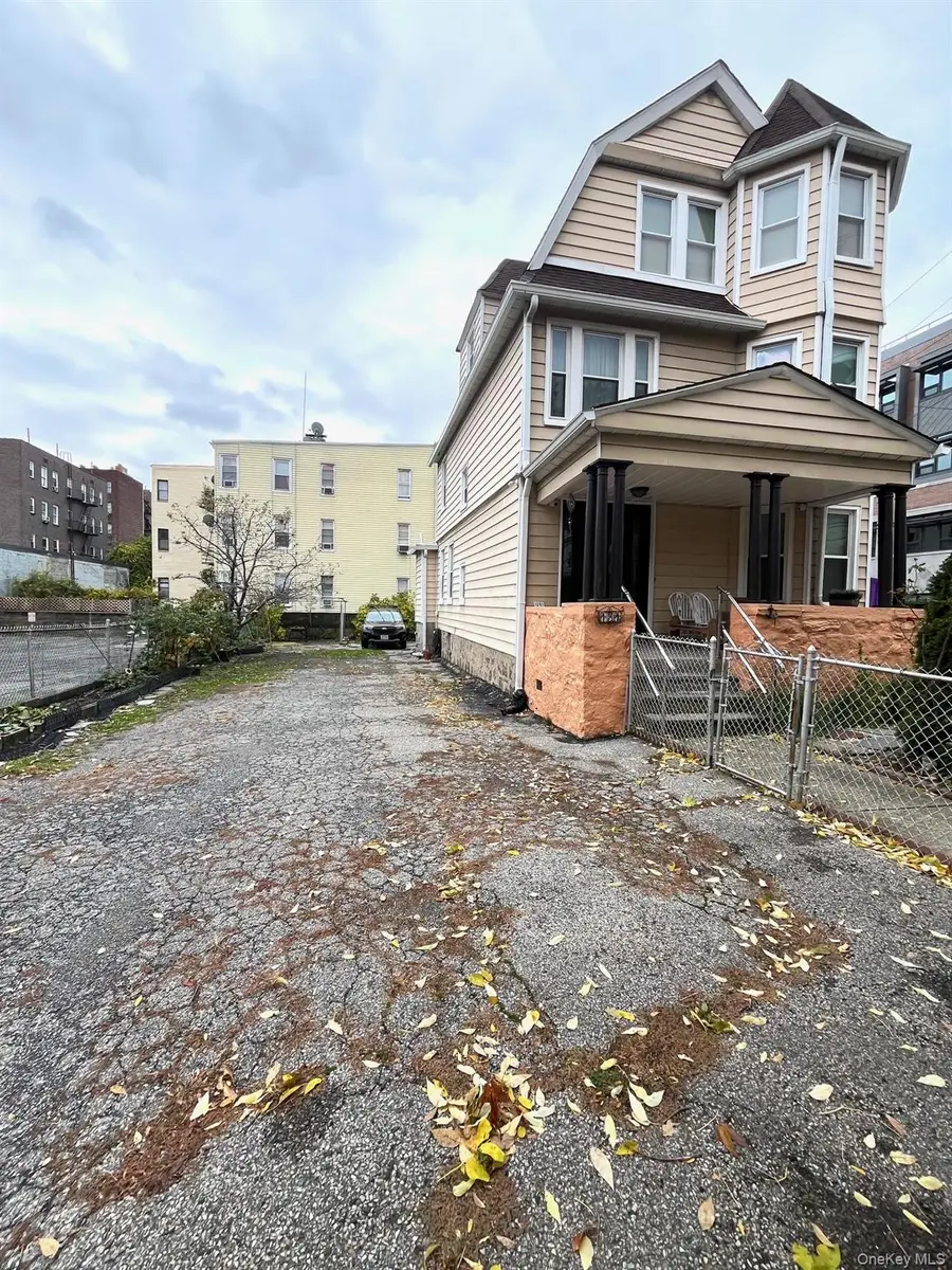 131 Mclean Avenue, Yonkers, NY 10705 - Image #3