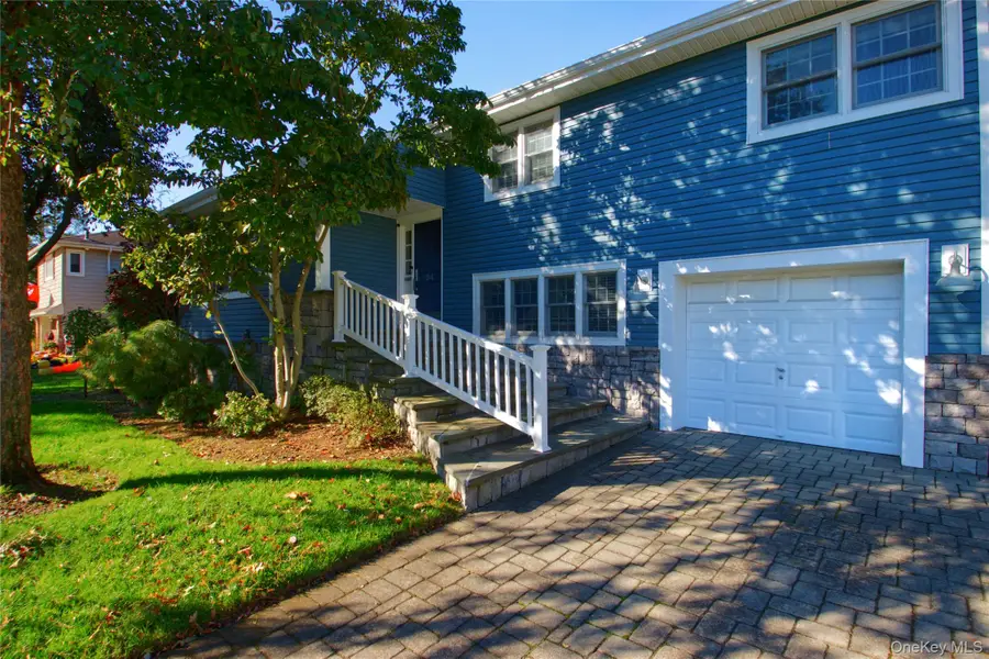 34 East Drive, Garden City, NY 11530 - Image #3