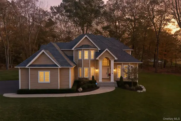 20 Winding Lane, Central Valley, NY 10917