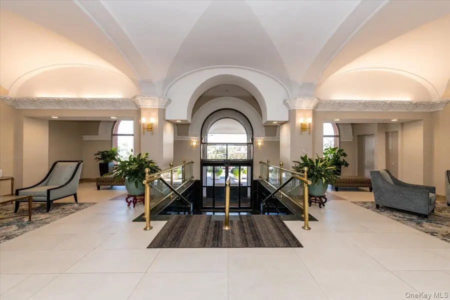 2 Richmond Road #3U, Lido Beach, NY 11561 - Image #3