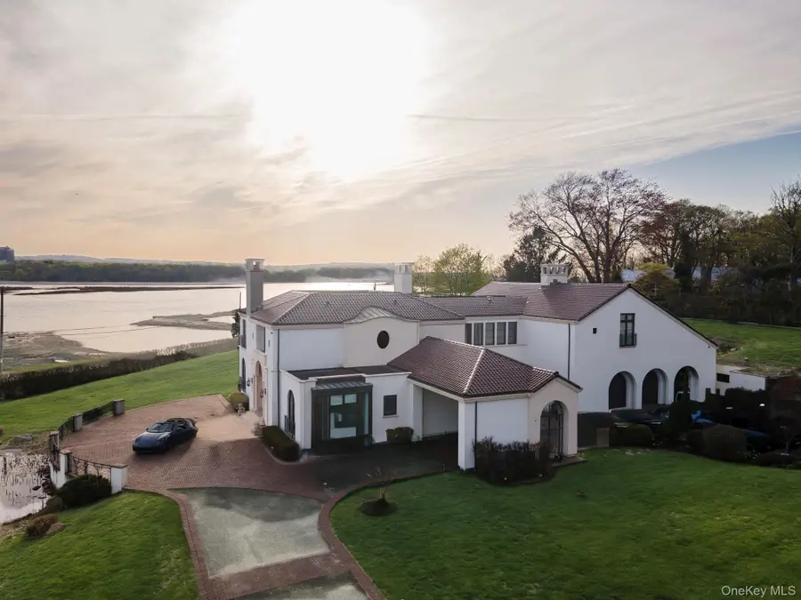 717 Short Beach Road, Nissequogue, NY 11780 - Image #2