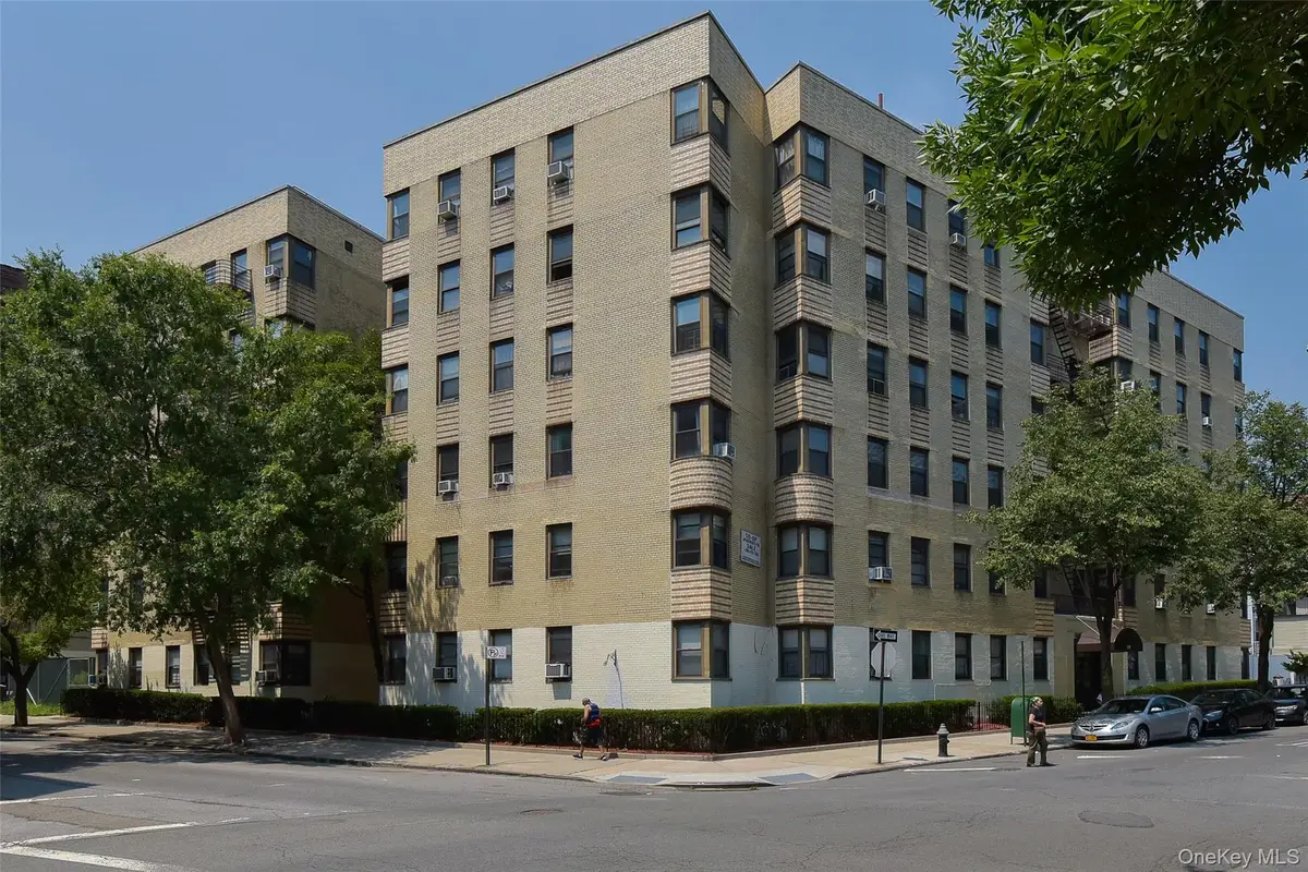 340 E Mosholu Parkway S #4-E, Bronx, NY 10458 - Image #1