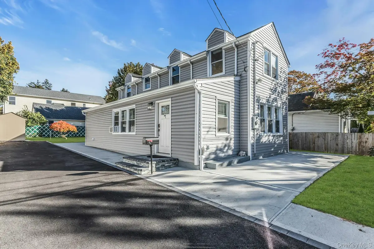42 13th Street, Locust Valley, NY 11560 - Image #1