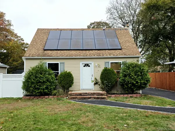 277 Commack Road, Shirley, NY 11967