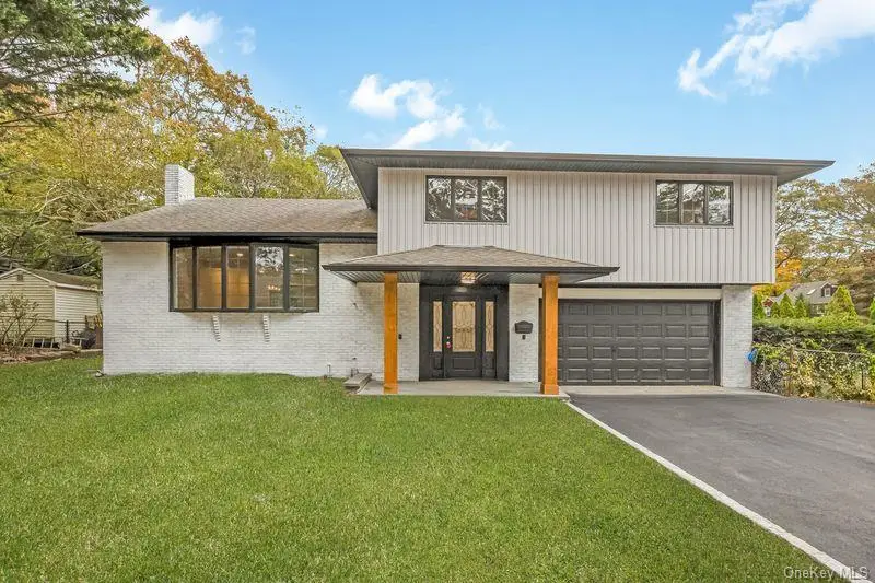 7 Gillette Avenue, Patchogue, NY 11772 - Image #2