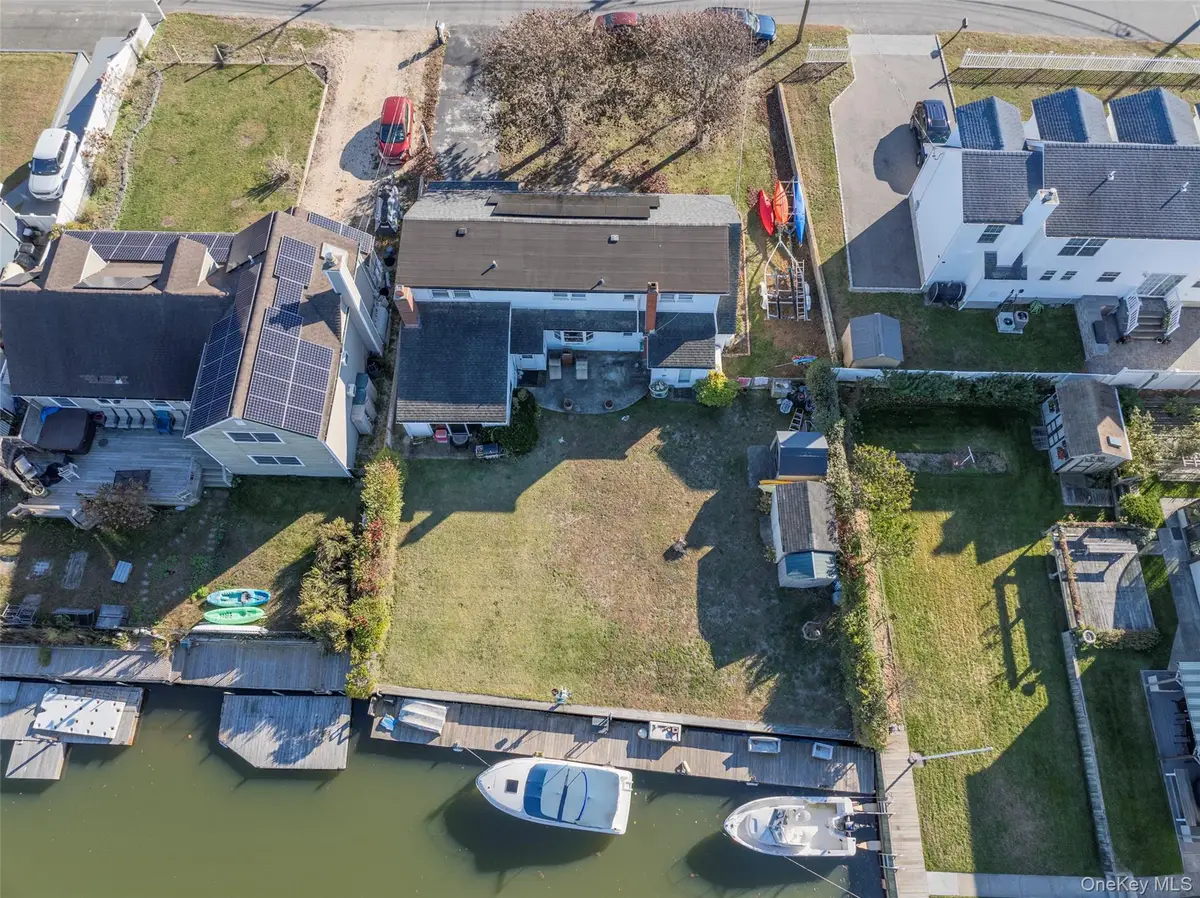 7 Fairlawn Court, Shirley, NY 11967 - Image #1