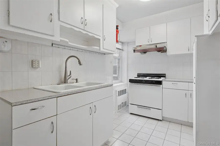 33-24 91st Street #6L, Jackson Heights, NY 11372 - Image #3