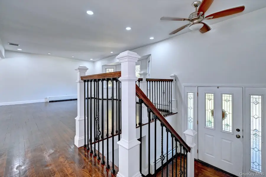 8 Prairie Road, Huntington Station, NY 11746 - Image #3