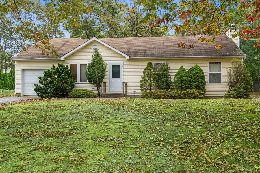 9 Shinnecock Avenue, East Quogue, NY 11942 - Image #2