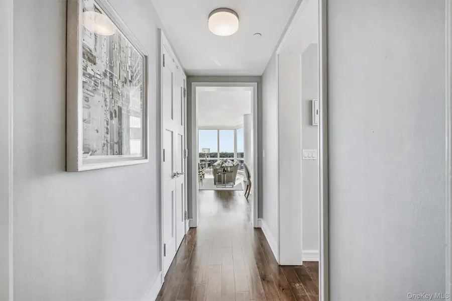 5 Renaissance Square #28E, White Plains, NY 10601 - Image #3