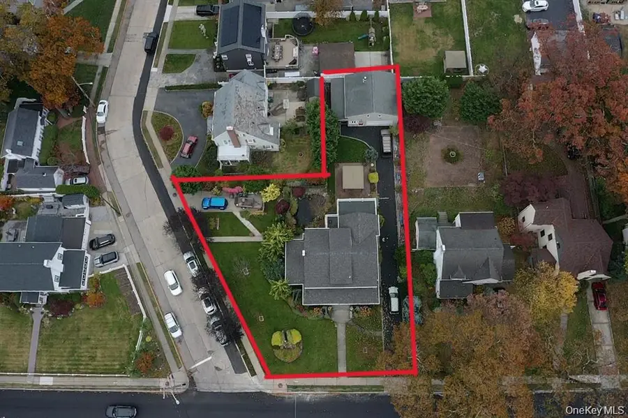 725 Scranton Avenue, East Rockaway, NY 11518 - Image #2