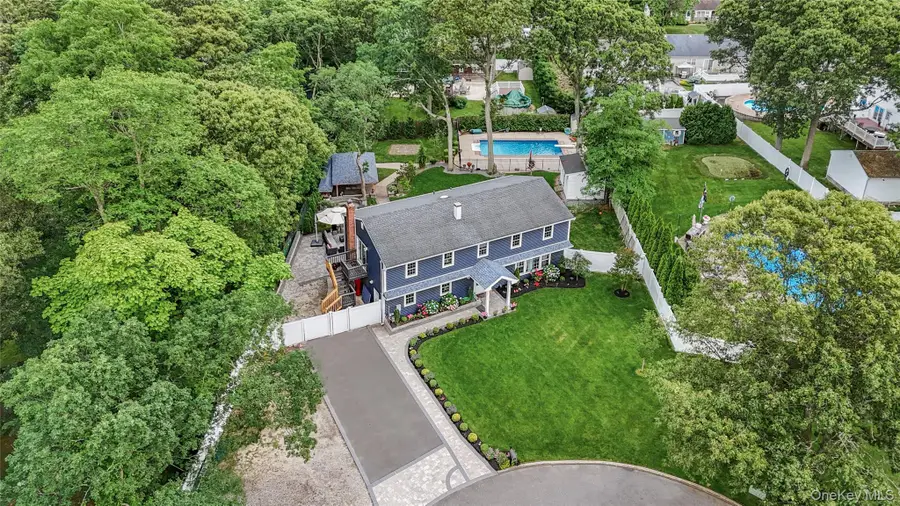 12 Michael Court, Centereach, NY 11720 - Image #3