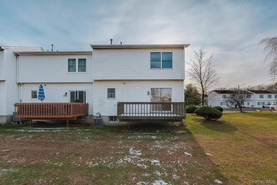 43 Zugibe Court, West Haverstraw, NY 10993 - Image #2