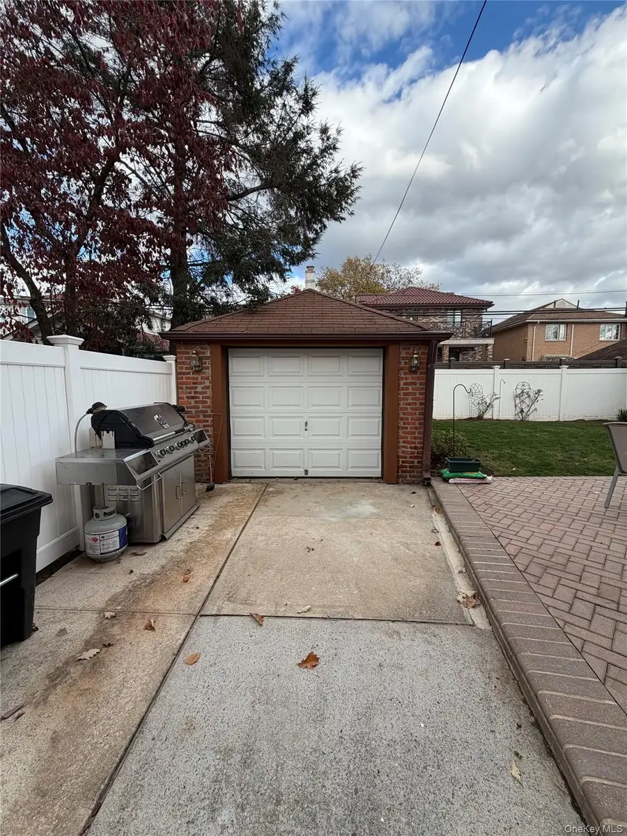 5335 192nd Street, Fresh Meadows, NY 11365 - Image #2