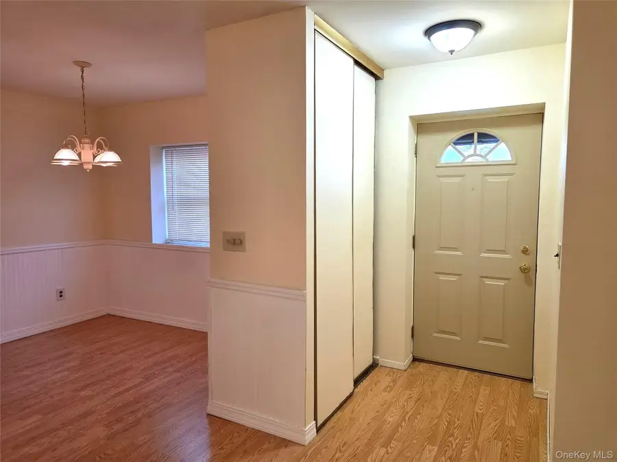 618 Lake Court #618, Middle Island, NY 11953 - Image #3