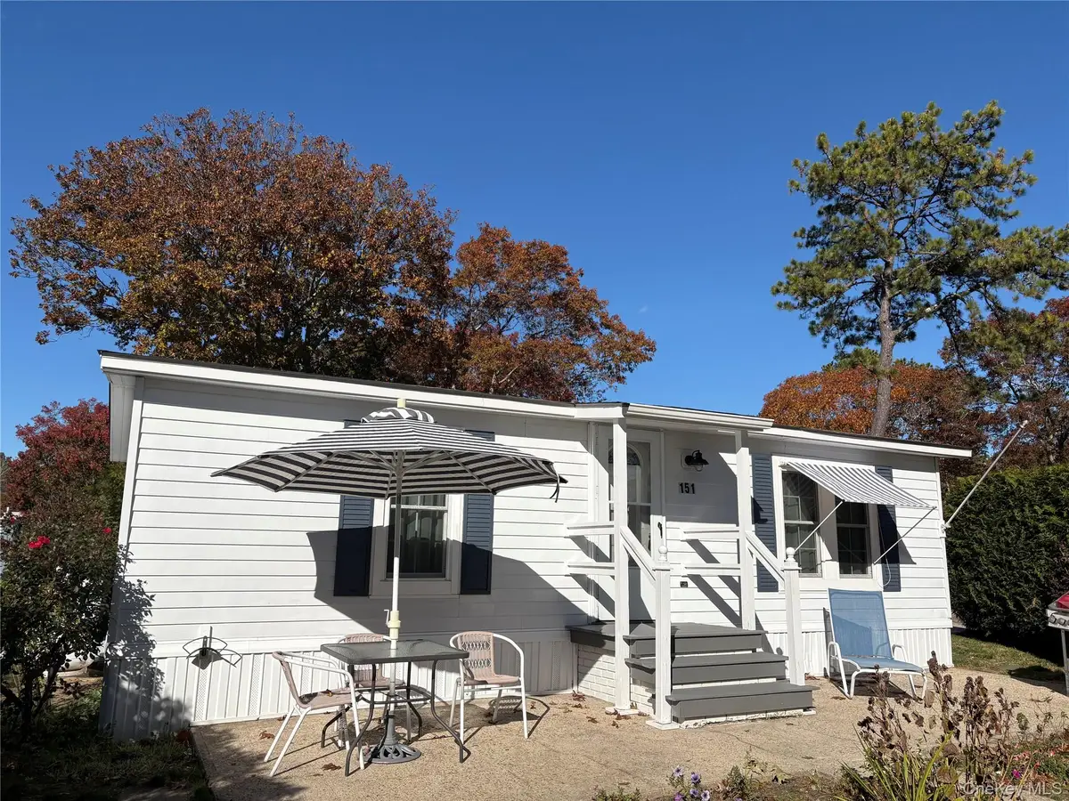 525/151 Riverleigh Avenue #151, Riverhead, NY 11901 - Image #1