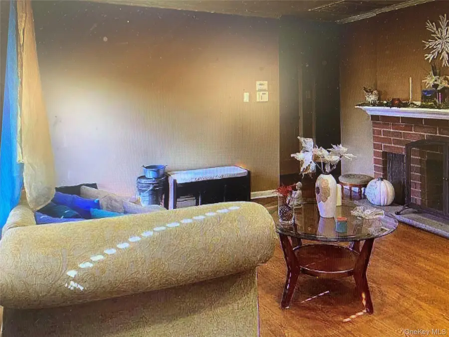 54 Robert Street, Freeport, NY 11520 - Image #3