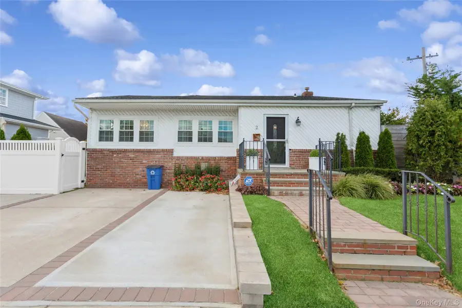 2 Leamington St, Lido Beach, NY 11561 - Image #2