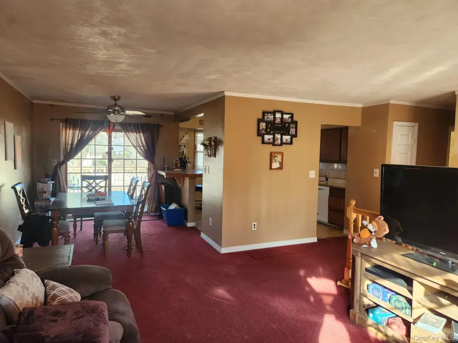 829 Stanley Street, West Islip, NY 11795 - Image #2