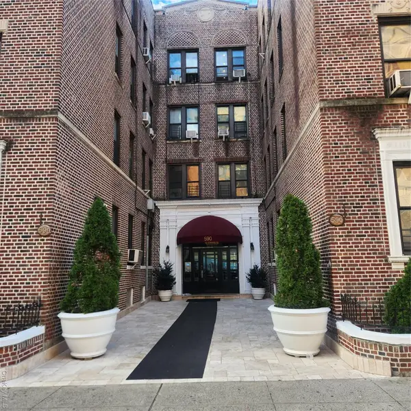 590 Parkside Avenue #1BW, Brooklyn, NY 11226