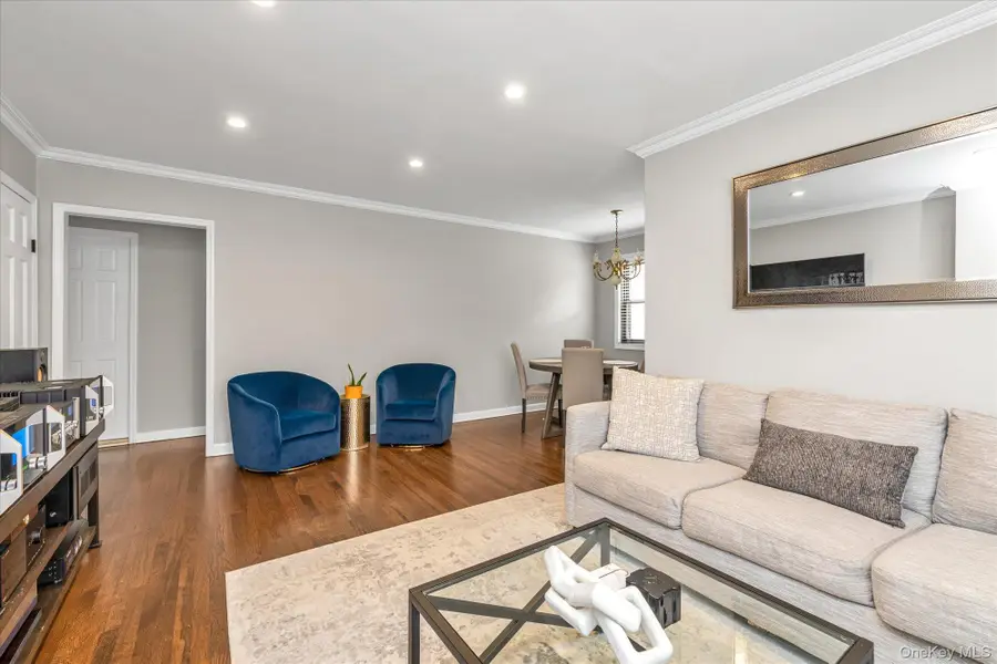 244-02 57th Drive #E-6, Douglaston, NY 11362 - Image #3