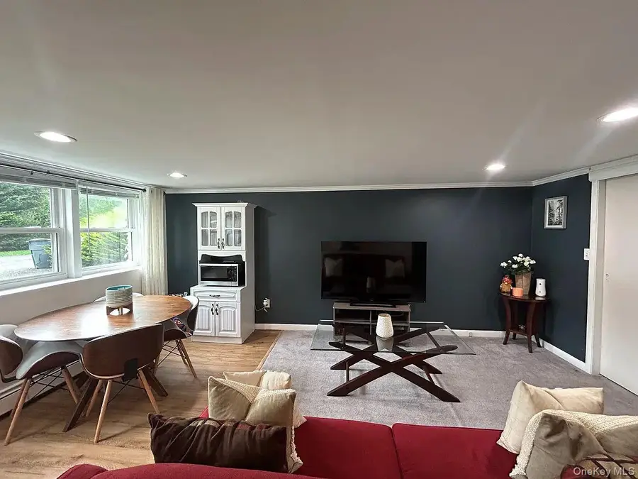 15 Wenmore Lane, Port Jefferson Station, NY 11776 - Image #2