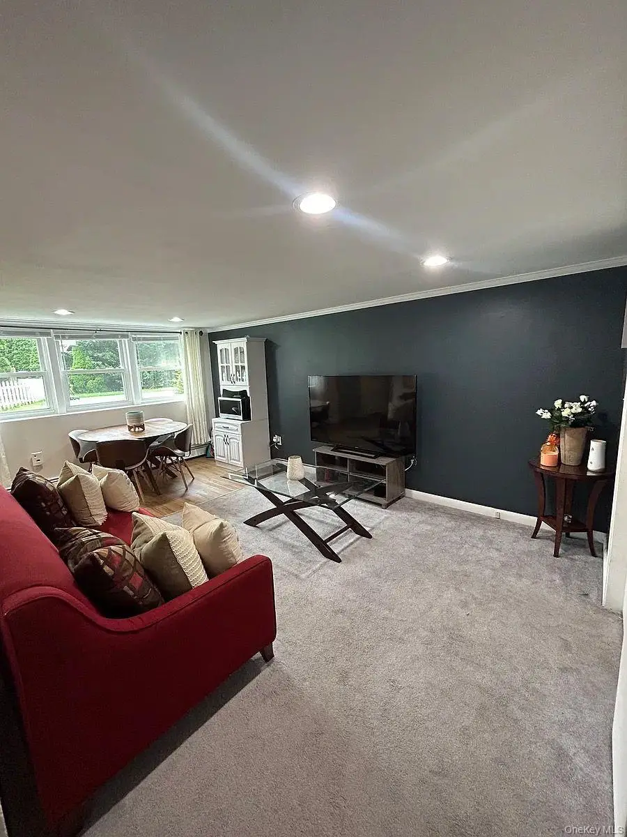 15 Wenmore Lane, Port Jefferson Station, NY 11776 - Image #3