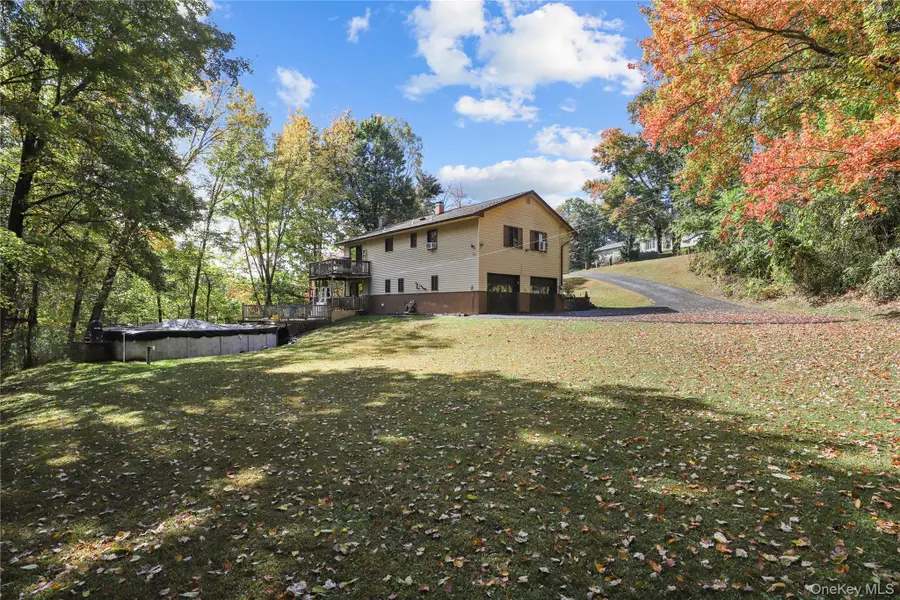 62 Tamarack Hill Drive, Poughkeepsie, NY 12603 - Image #3