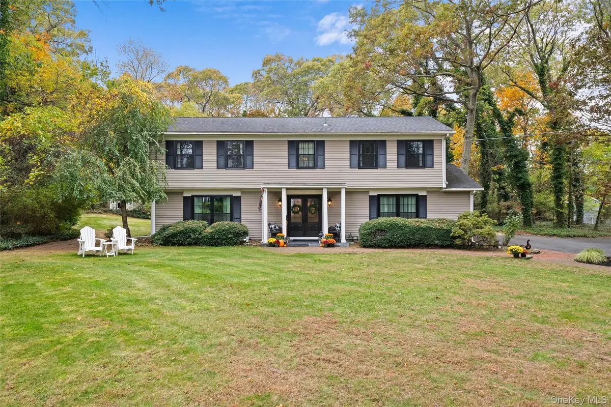 442 Hoffman Lane, Hauppauge, NY 11788 - Image #1