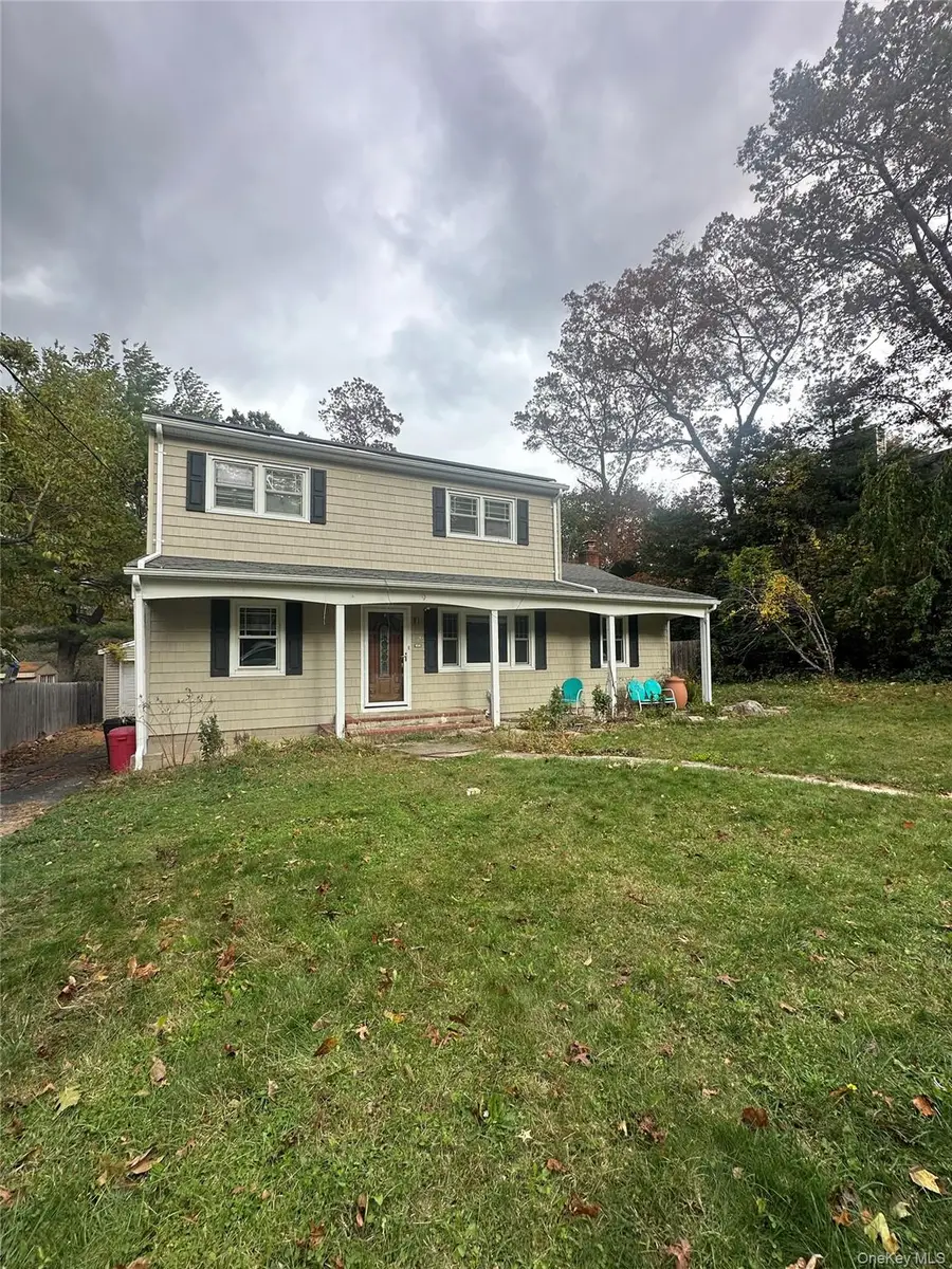 9 Phoenix Road, Rocky Point, NY 11778 - Image #2