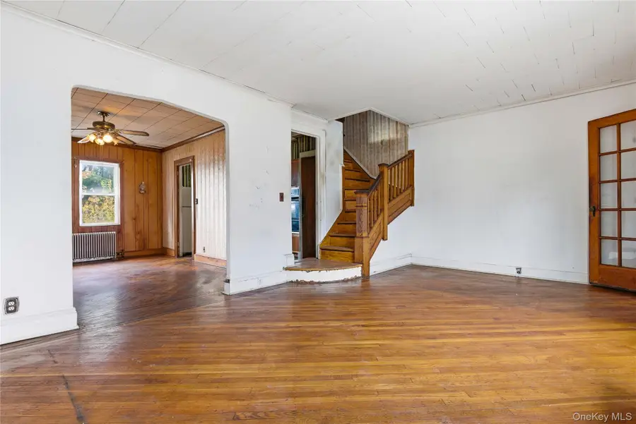 61-24 65th Street, Middle Village, NY 11379 - Image #3