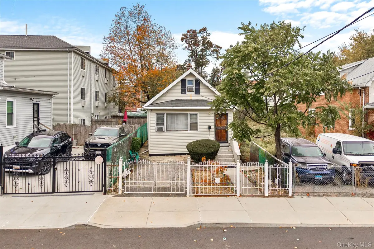1761 Needham Avenue, Bronx, NY 10466 - Image #1