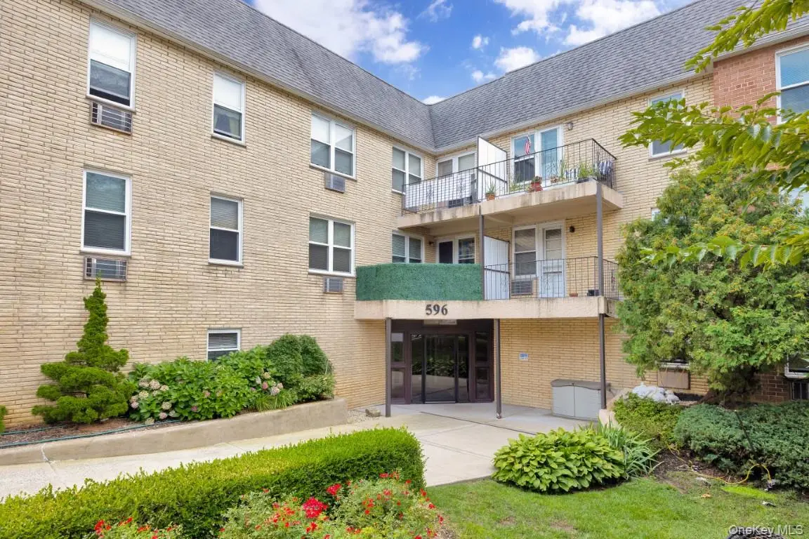 596 Broadway #14B, Lynbrook, NY 11563 - #1