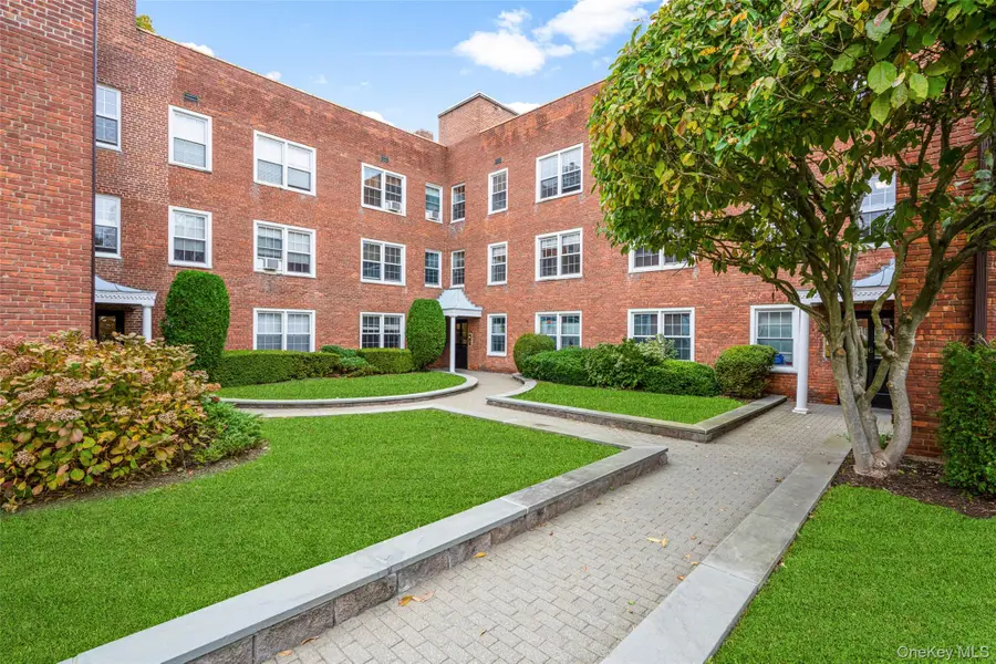 1815 Palmer Avenue #1R, Larchmont, NY 10538 - Image #2