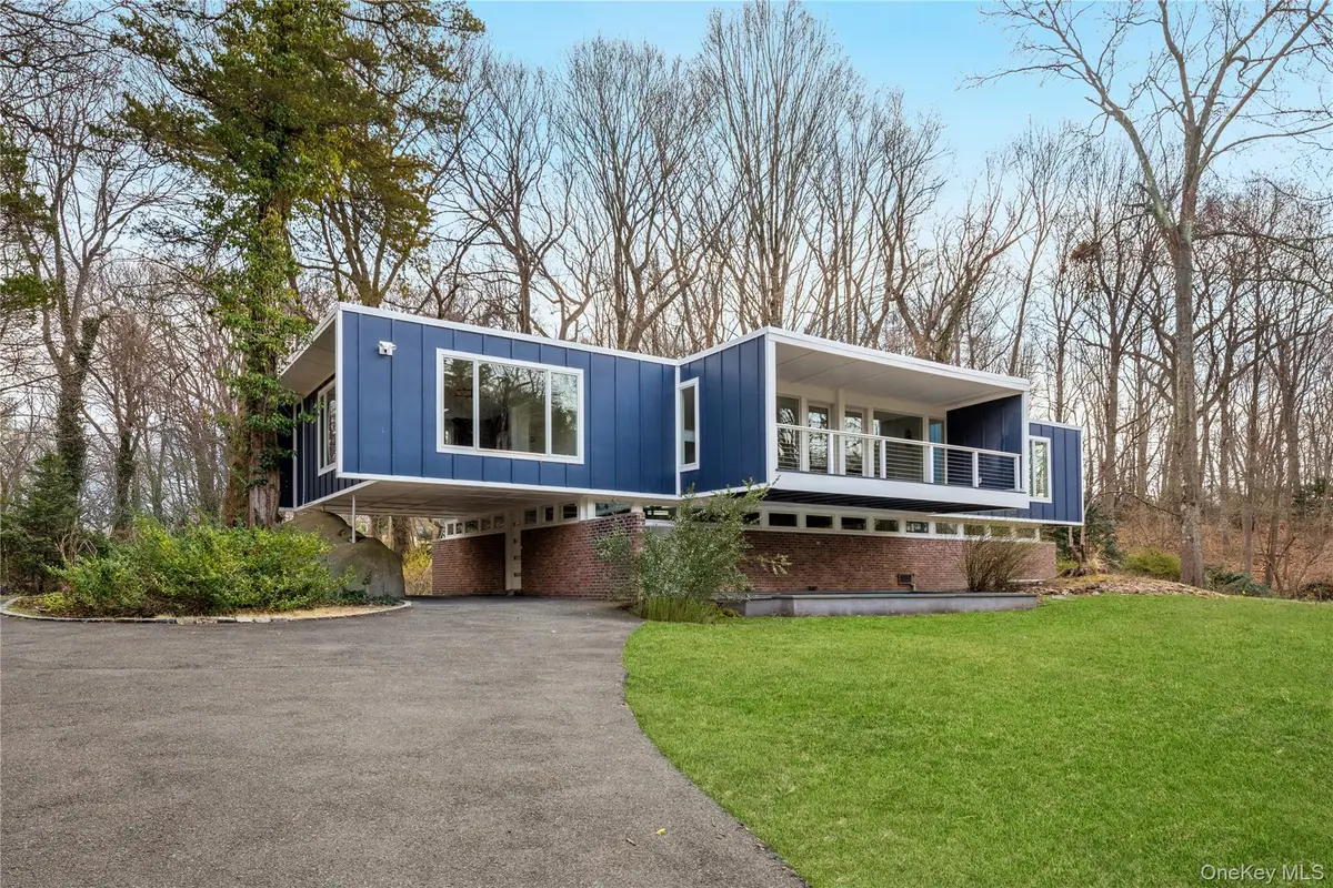 25 Wood Road, Sands Point, NY 11050 - Image #1