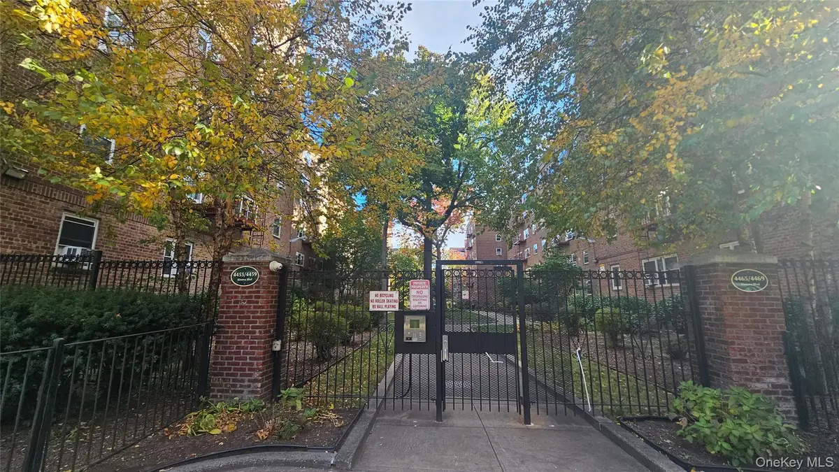 44-69 Kissena Boulevard #4M, Flushing, NY 11355 - Image #1