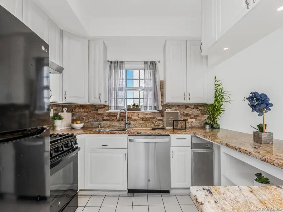 197 Surf Drive #123, Bronx, NY 10473 - Image #3