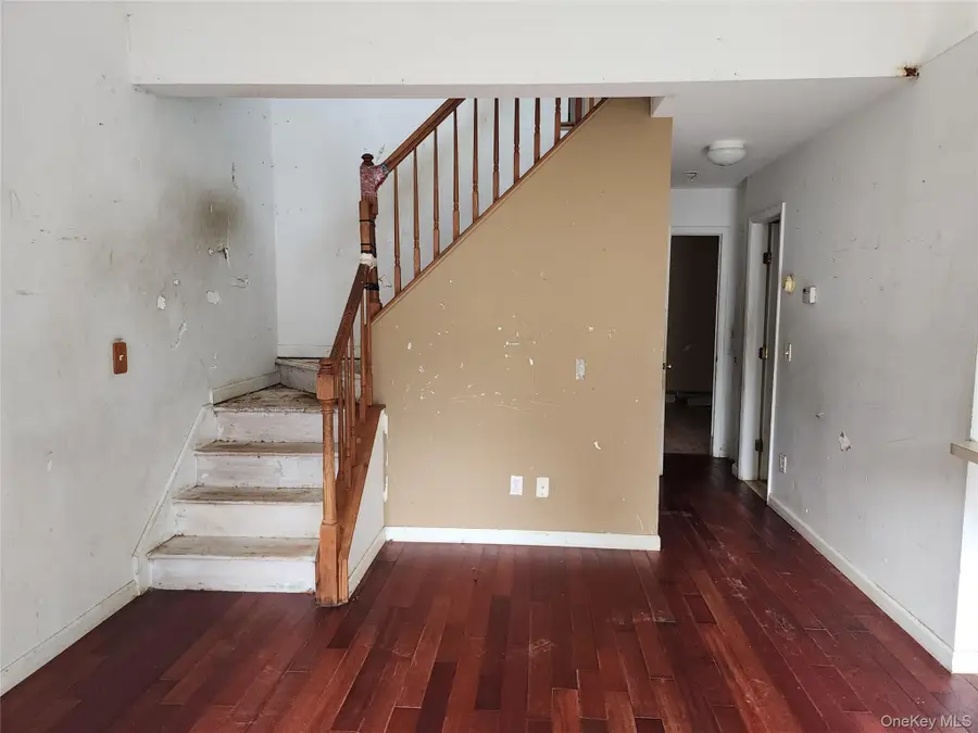 33 Wood Avenue, Mastic, NY 11950 - Image #3