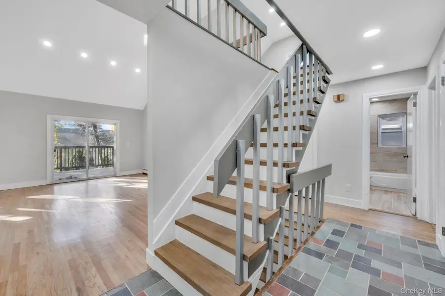 28 Sanford Street, South Huntington, NY 11746 - Image #3