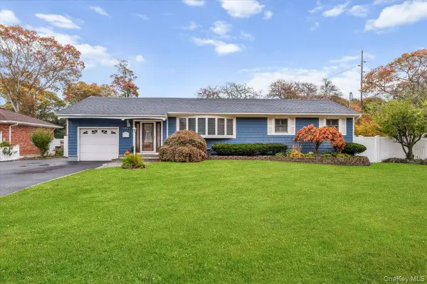 1321 Manor Lane, Bay Shore, NY 11706