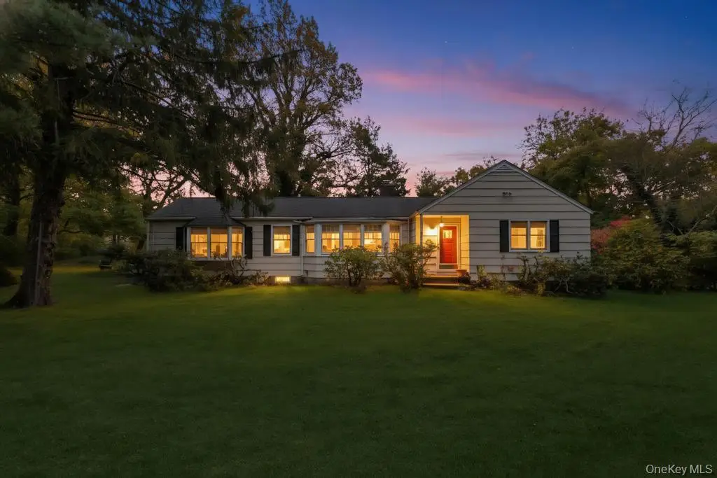 89 Van Brunt Manor Road, Setauket, NY 11733 - #1