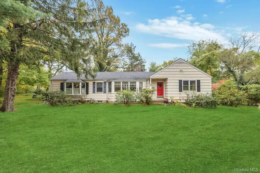 89 Van Brunt Manor Road, Setauket, NY 11733 - #2