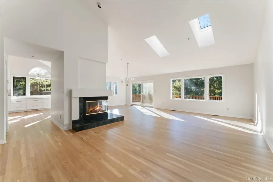 71 Clubhouse Lane, Scarsdale, NY 10583 - Image #3