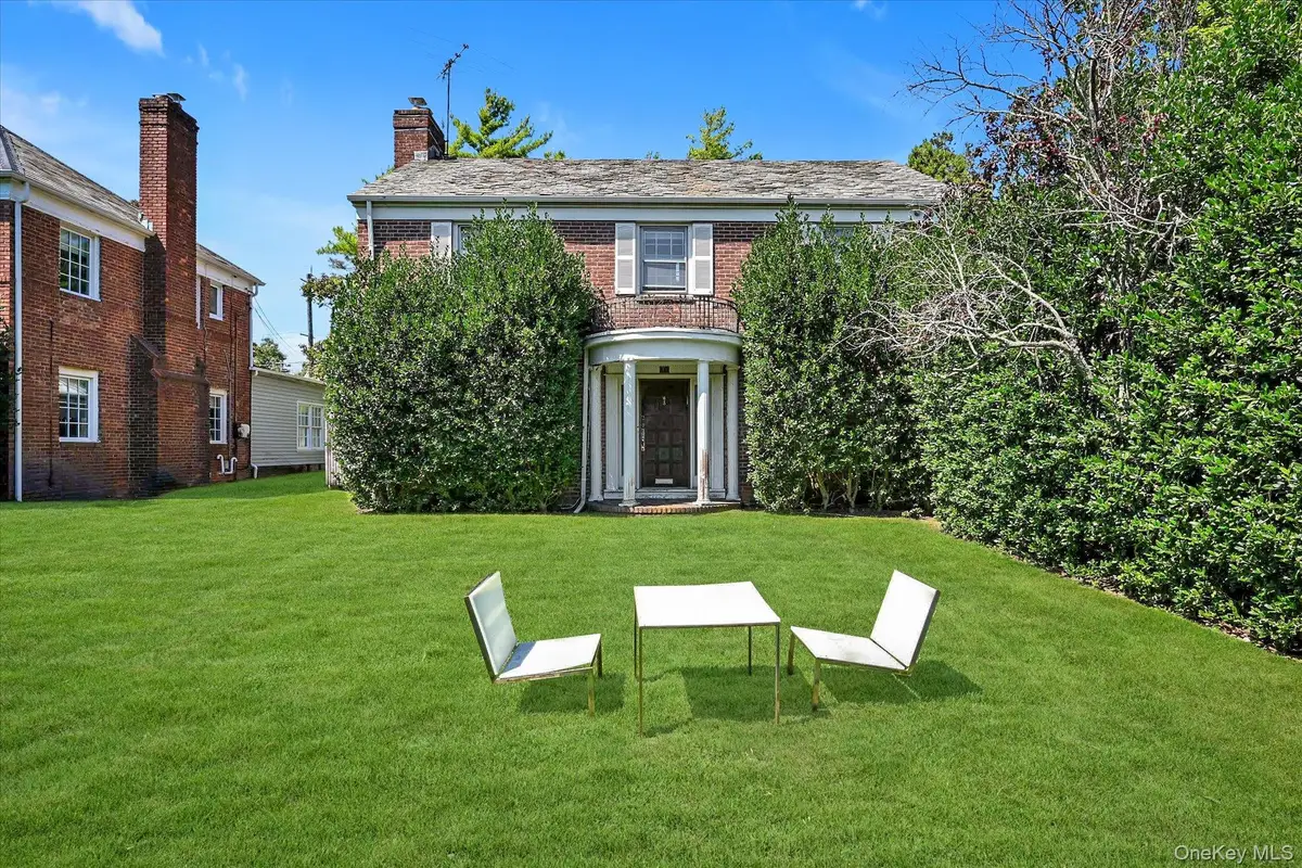 16 Beechwood Drive, Lawrence, NY 11559 - Image #1