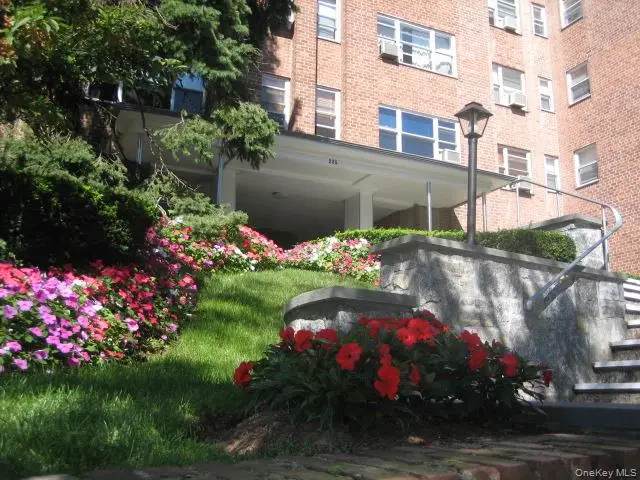 235 Garth Road #D5E, Scarsdale, NY 10583 - Image #2