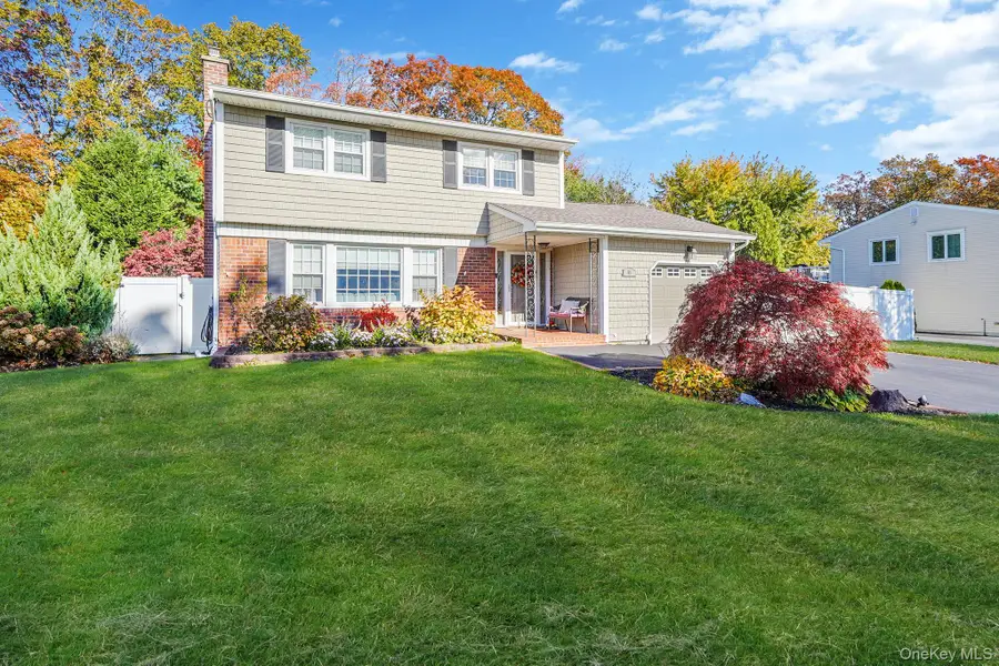 11 Joyce Drive, Hauppauge, NY 11788 - Image #2