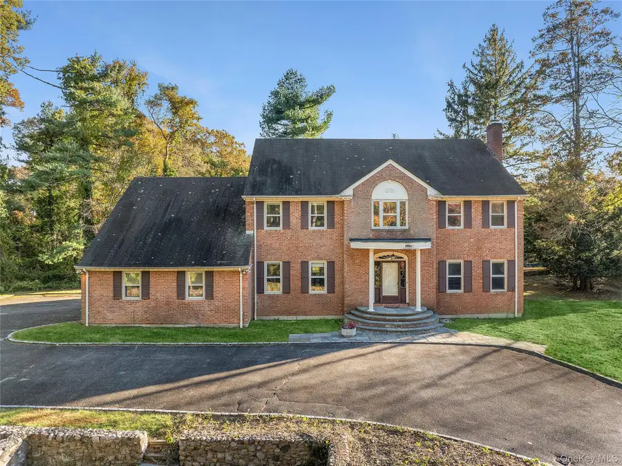 62 Sabine Road, Oyster Bay Cove, NY 11791 - Image #2