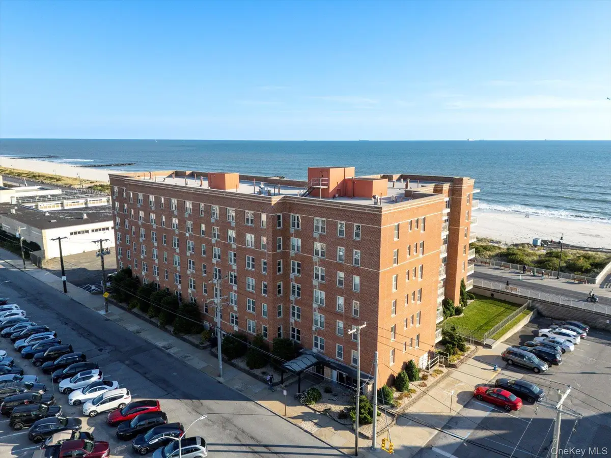 560 Broadway W #4R, Long Beach, NY 11561 - Image #1